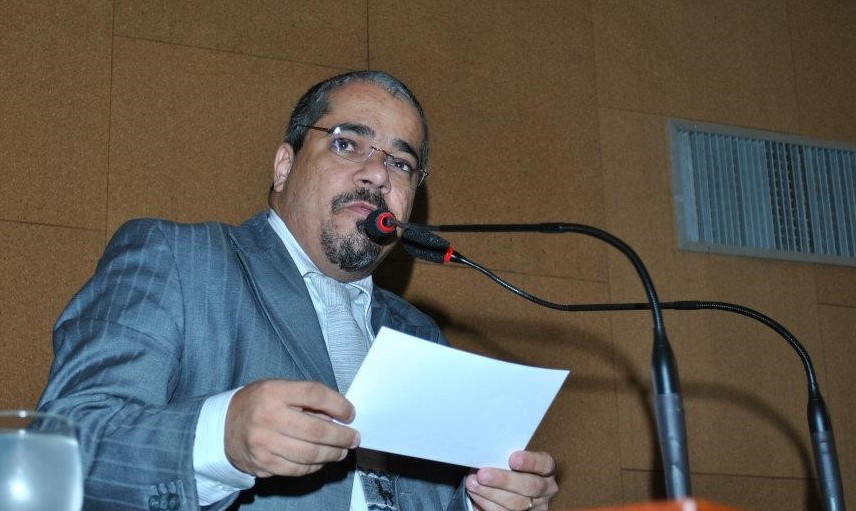 Resultado de imagem para deputado fabricio falcao