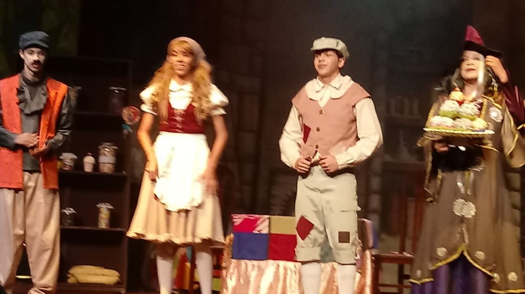 7FE23509-29CF-4940-B34E-DEB6A8FA086C