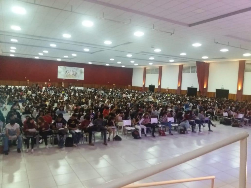 3ED504DD-5BB1-4705-92A2-CAEFC4F35F71