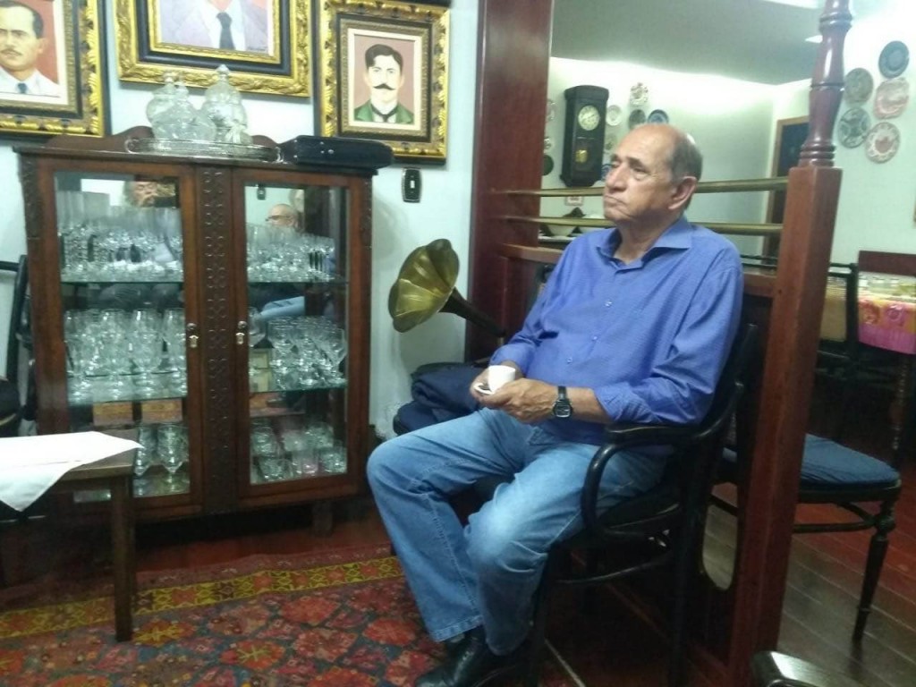 D09C1866-659B-46D9-8466-821DA0C417FB