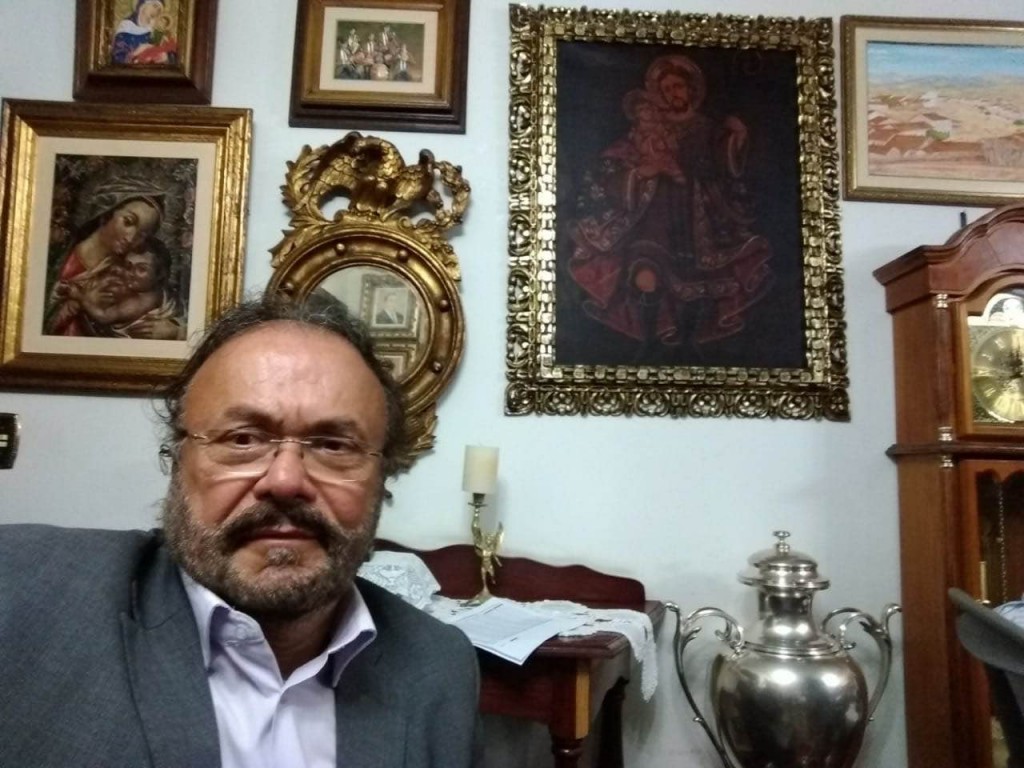 FCAA7FF4-C6C0-4ABA-8AEA-D1A7D4DDDB85