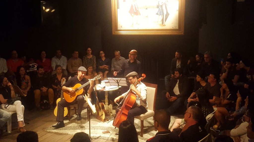 EFEEE49F-402F-4B03-A71C-FE3B90553241