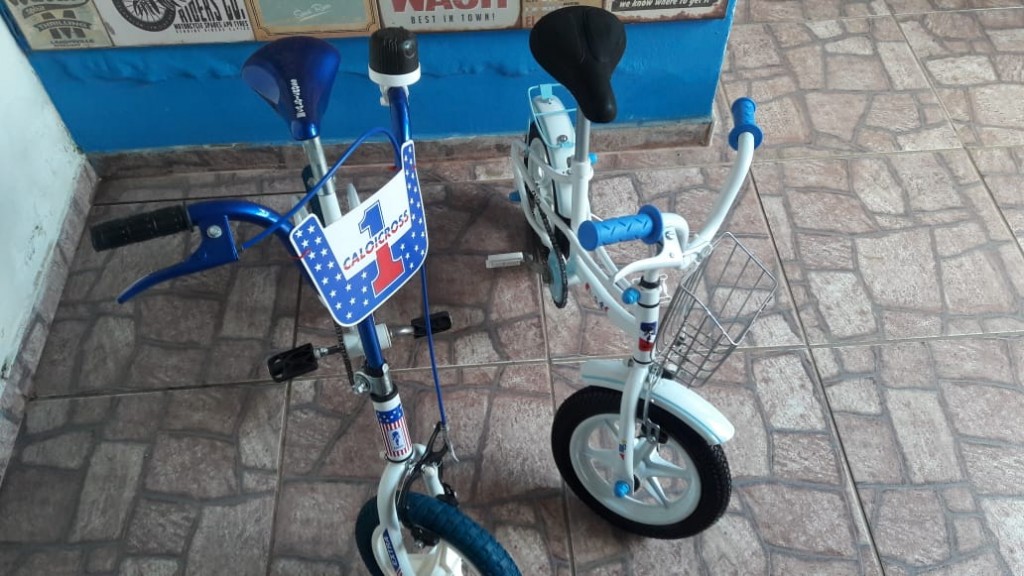 1BED2615-0E40-487F-8CC9-8BE17C3DDFD9