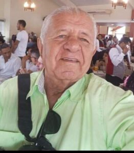 Raimundo Laser, fotógrafo, figura querida em Conquista e região, filho de Condeúba, precisa da sua ajuda. Leia a matéria.